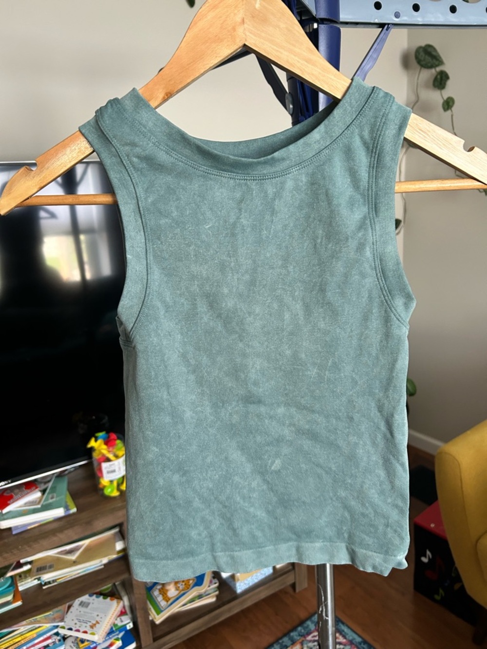 Aura Washed Crewneck Tank Top - Teal Green